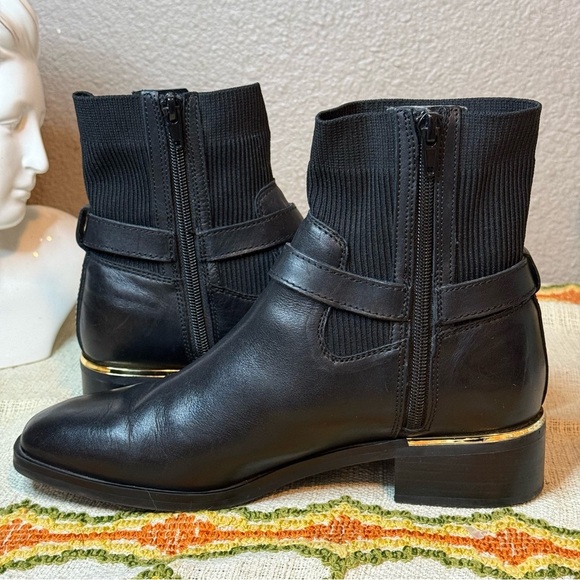 ALDO Women's Franina Chelsea Boot
Black leather gold accent - Picture 5 of 10